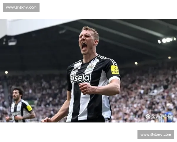 前英超裁判发声:桑德兰绝杀球越位应取消 前英超裁判发声:桑德兰绝杀球越位应取消